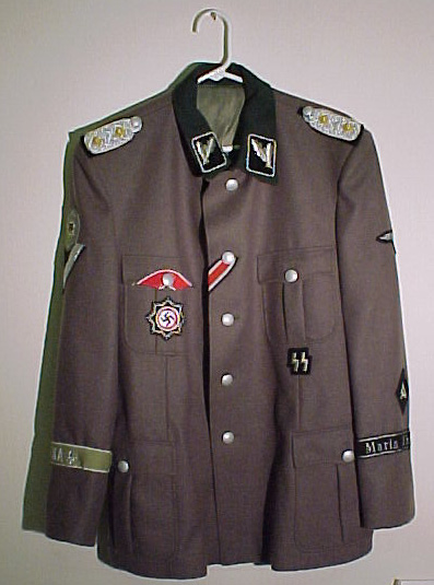 jacket1.jpg (109329 bytes)