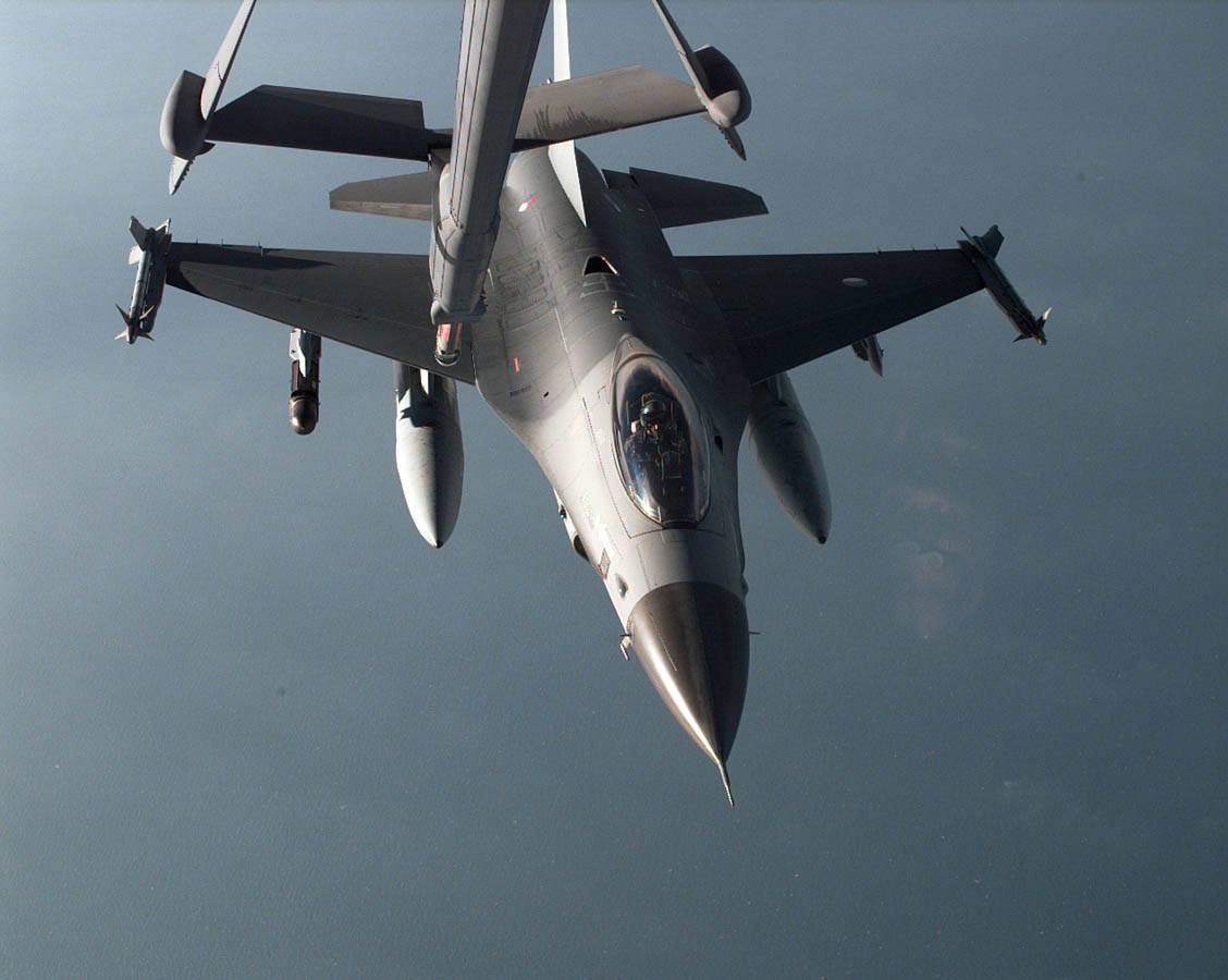 Sorin F-16 Fighting Falcon Photo Gallery