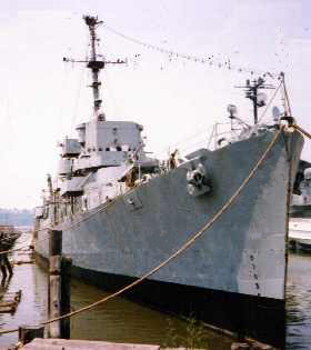 cannondock.jpg (25276 bytes)