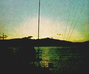 sunrise.jpg (9789 bytes)