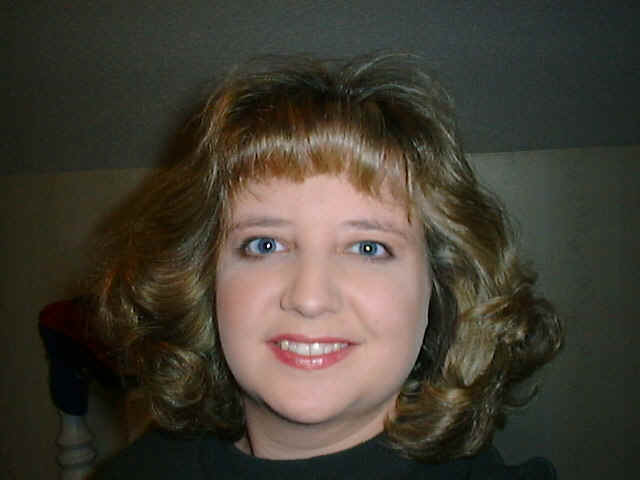 CurlyQ.jpg (65492 bytes)