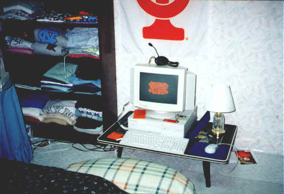 computer.BMP (680886 bytes)