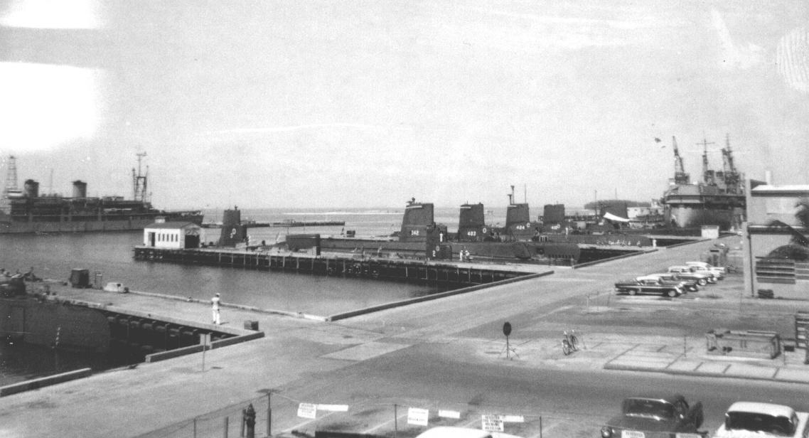 Subbasekeywest.JPG (89911 bytes)