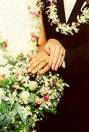 Bouquet and rings