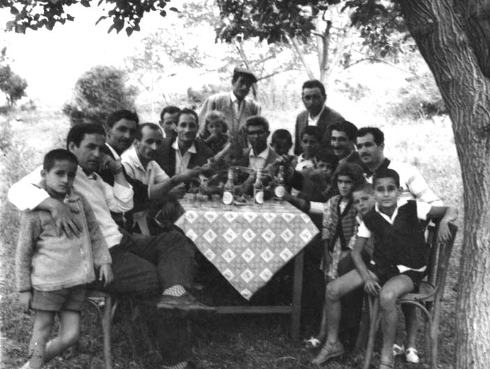 Voyaga etgan sochli onalarning fotosuratlari