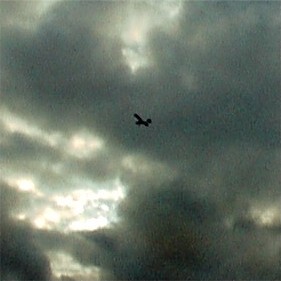dark clouds.jpg (17561 bytes)