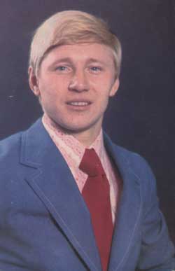 1976 �.
