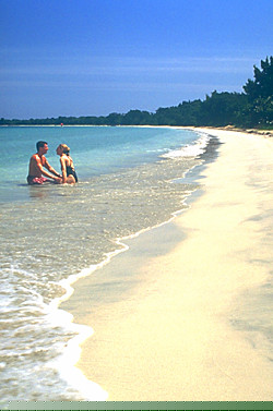 COUPLES NEGRIL