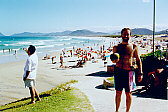 Paulo Tavares na praia (foto de um amigo de Paulo Tavares)