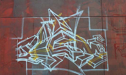 na parede