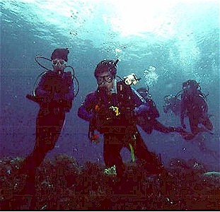 Mei Sum & David (with camera) and others - Sipadan