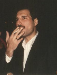 what cigarettes did freddie mercury smoke This is happens when you || #FREDDIEMERCURY @CapCut #parati #fpy #queenedit #freddiemercury @TikTok 32 Surprising Facts About Freddie