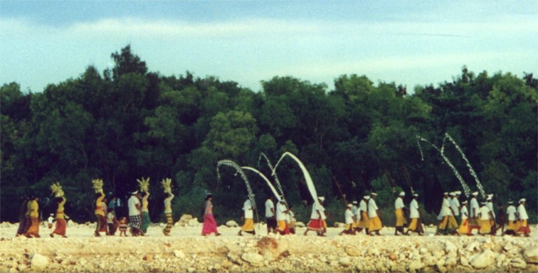 Villagers on route to ceremony in Sanur, South Bali