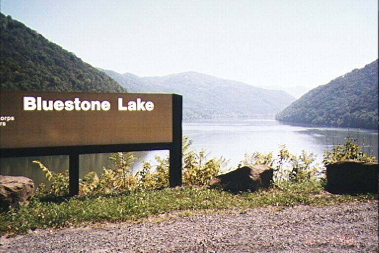 The state's second largest body of water offers boating, fishing, skiing. 304.466.4747