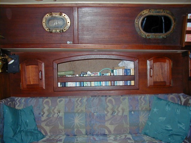 Starboard settee