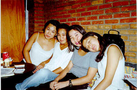 primas.jpg (62516 bytes)