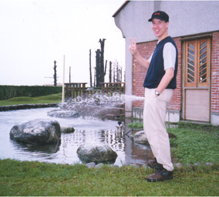 pc-fountain.jpg (51378 bytes)