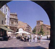 lugaaviles.jpg (9527 bytes)