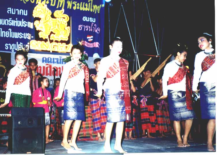 pic9h.jpg (68382 bytes)