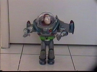 buzz1.jpg (16184 bytes)