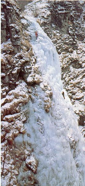 cascata_laga.jpg, 21/01/2002, 65 kB