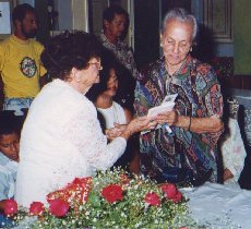 Com a tamb�m Patrona e escritora, Emiliana Pita