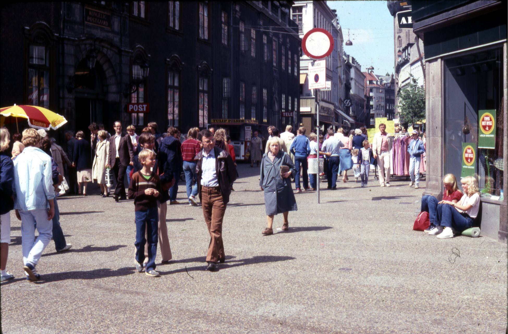 358124P0002 København 1981