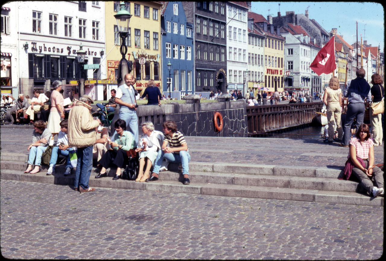 358124P0033 København 1981