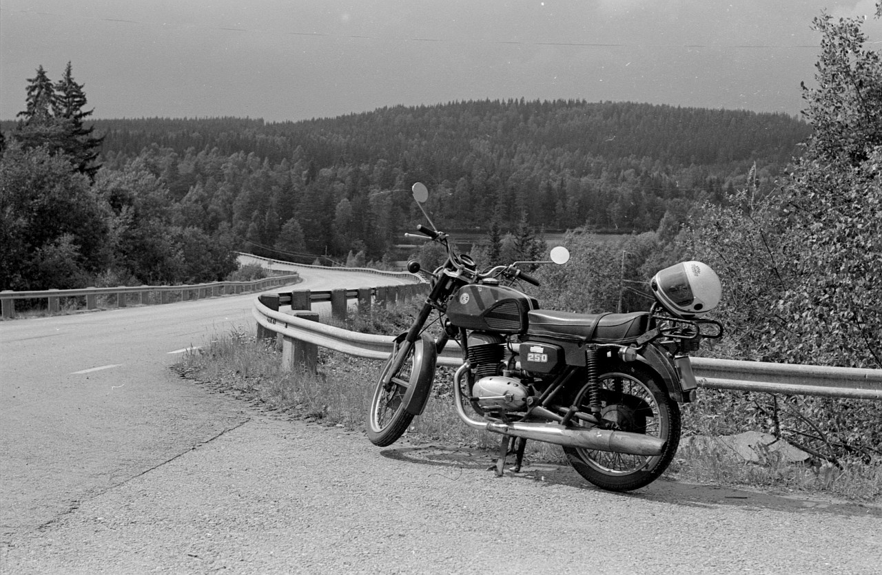 ČZ 250 cc type 485 m/1981. Foto: Erik Jonsson 1984.