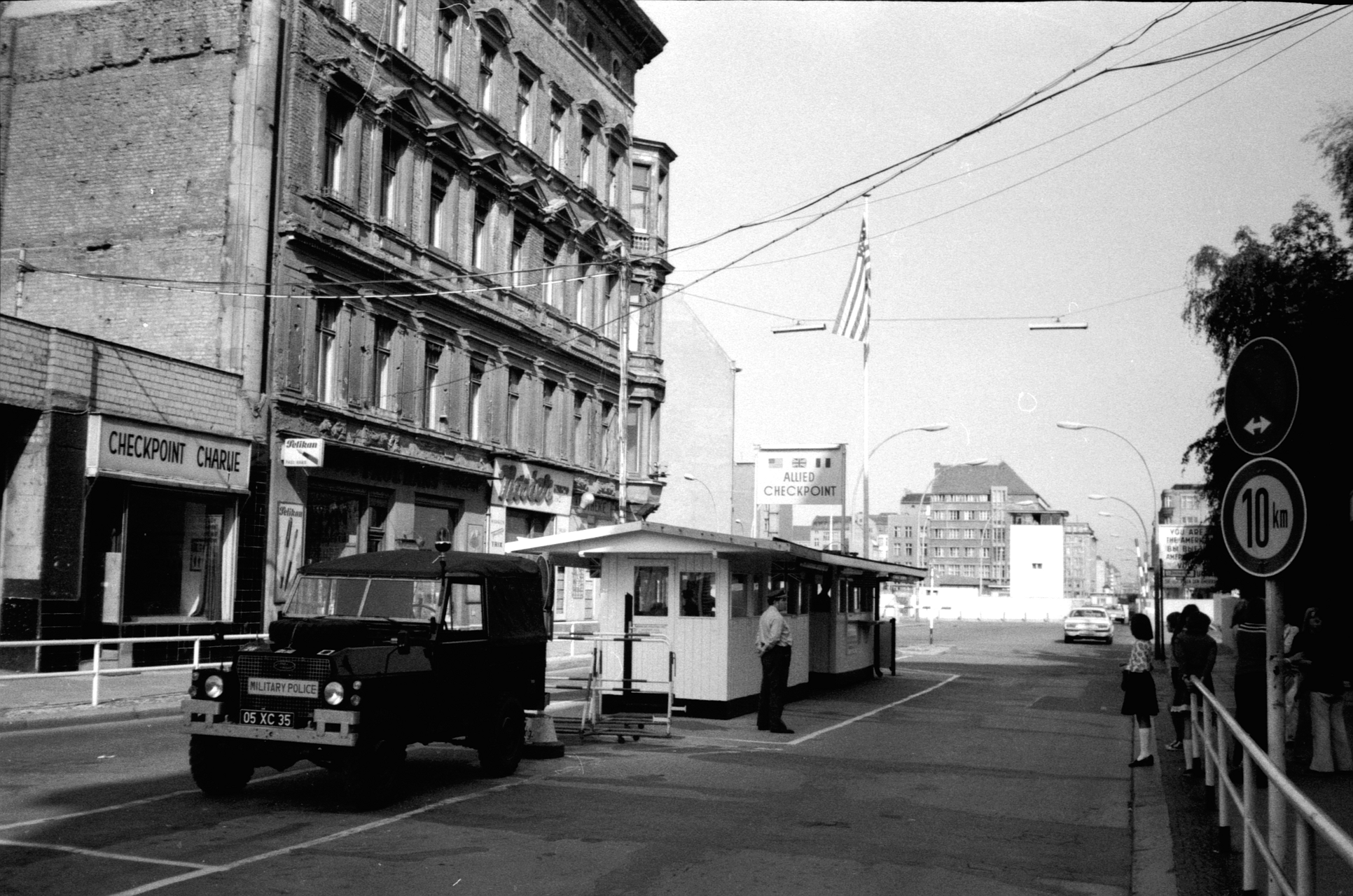 Checkpoint Charlie, Berlin 1975