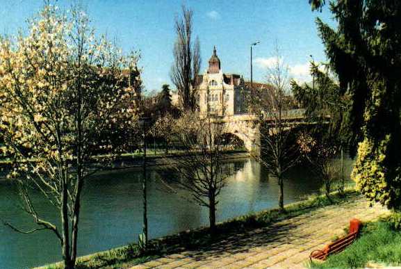 Timisoara -  Podul Traian si palatul S.N.C.F.R. - Raul Bega