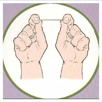 2 - Enrole o fio nos dedos mdios das mos.