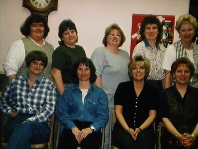 HighlandGirls.JPG (33438 bytes)