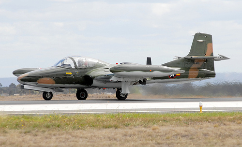 Avi�n A-37B FAE