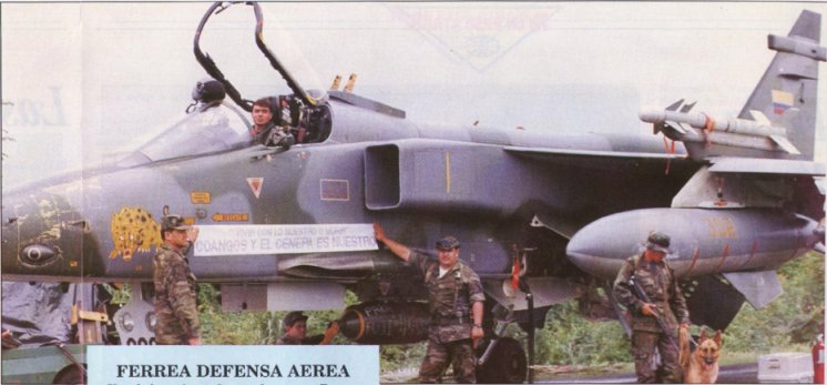 Uno de los aviones 'Jaguar' de la FAE, que supuestamente <<rechaz>> el 7 de Febrero, en la zona del Cndor Mirador, la incursin de los caza-bombarderos Sukhoi de la Fuerza Area Peruana (FAP), lo cierto es que los aviones ecuatorianos ante la presencia de escuadrillas de aviones peruanos en el teatro de operaciones siempre optaban por huir y no presentar batalla.