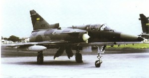 Avi�n Caza Polivalente Kfir-C2 de la FAE