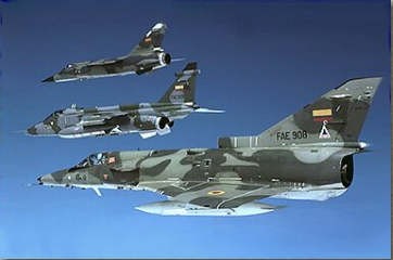 Impresin artstica de una escuadrilla de aviones caza Kfir-C2 FAE