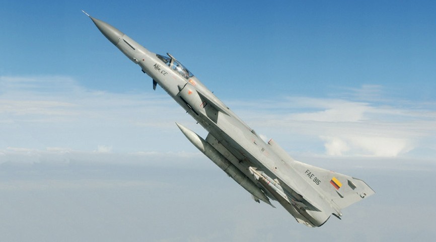 Avin supersnico de Combate: IAI Kfir-CE FAE-915