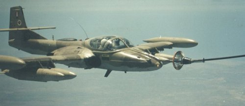 Avin cazabombardero ligero Cessna A-37B "Dragonfly" Subsnico de la FAP