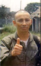 Capit�n Rodrigo Rojas; naci� en Quito. Acumula 2000 horas de vuelo (en 1995)