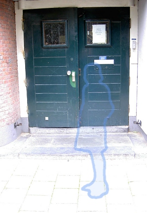 [Entry to Jekerstraat school, with 1936 ghost]