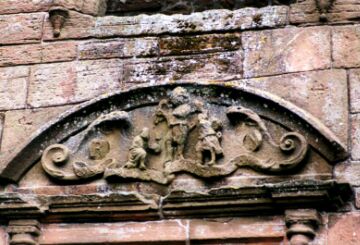 Second-floor tympanum relief, Nithsdale Lodging.