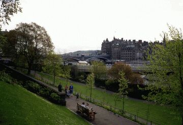 Looking toward North Bridge from Princes Street.