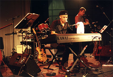 Britto pega firme no comando dos teclados ...