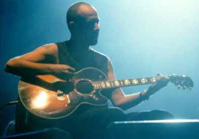 44 - Frommer e seu viol�o ...