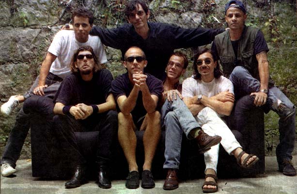 50 - Confraterniza��o na casa de algu�m ...