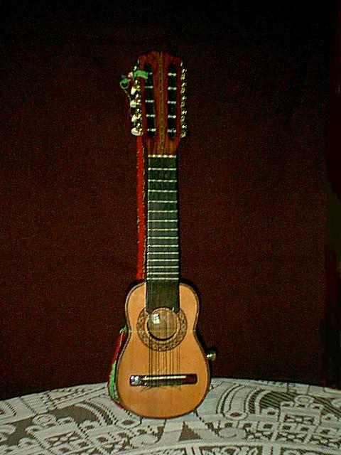 Charango (El famoso "Benito")