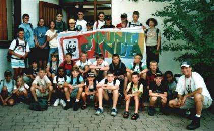 Gruppenfoto vor der Jugendherberge in Lenggries