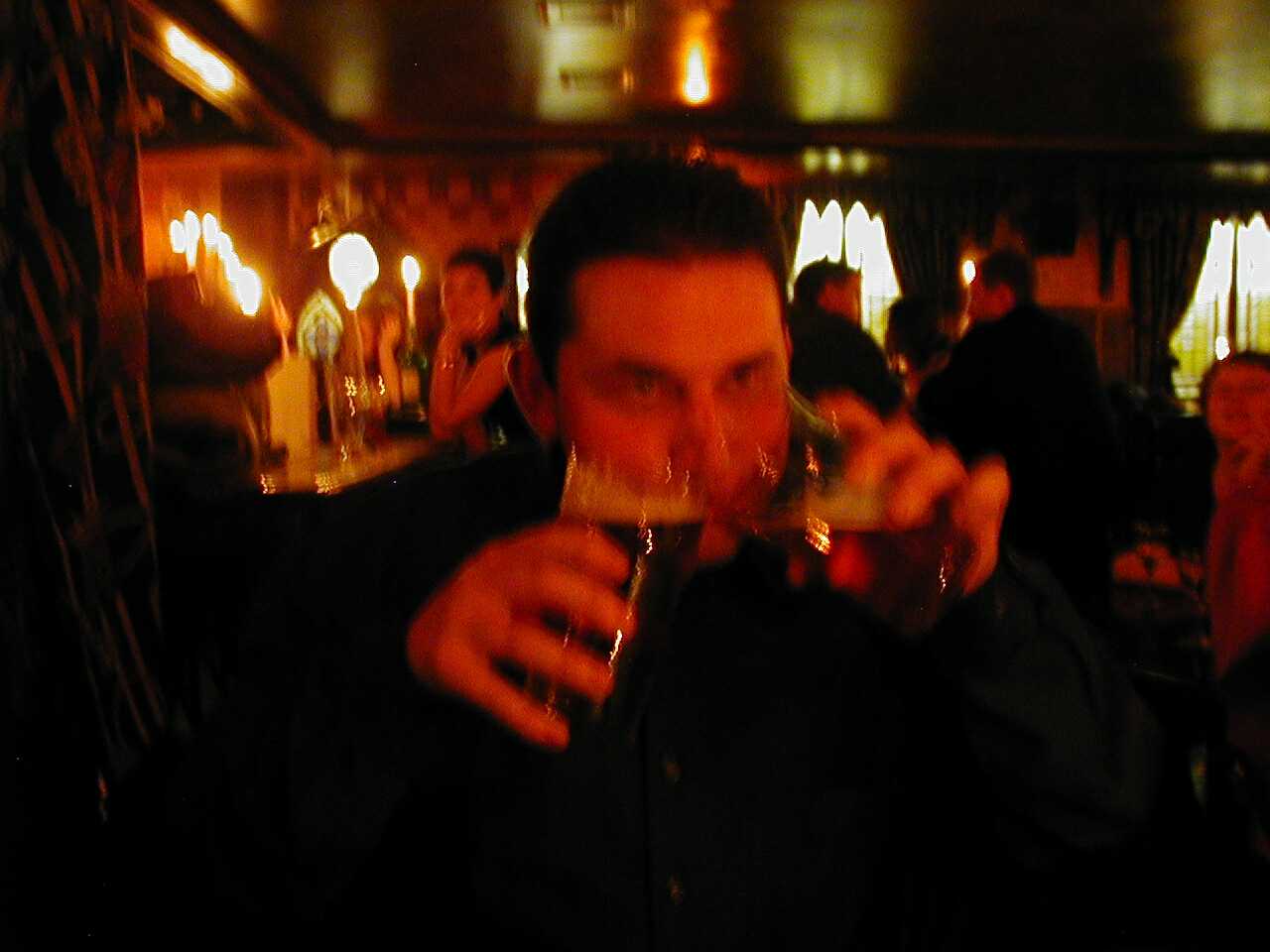 two-fisted Benny, no flash