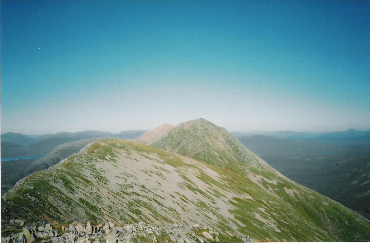 Looking along the ridge.